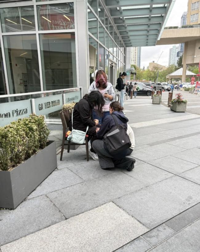 本拿比Metrotown有人跳楼! 30层公寓一跃而下 本拿比Metrotown有人跳楼! 30层公寓一跃而下