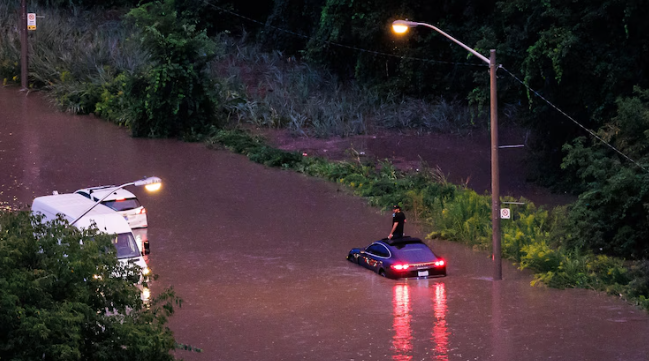 大多地区百年一遇暴风雨 相当于一个月降雨量 大多地区百年一遇暴风雨 相当于一个月降雨量