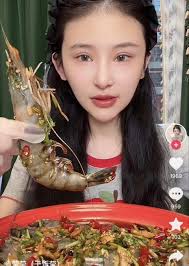 血钾失衡可致心脏骤停 吃播悲剧敲响警钟 血钾失衡可致心脏骤停 吃播悲剧敲响警钟