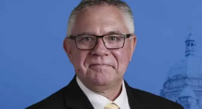 冯杰妮走人 杜克森出任卑诗保守党临时党领