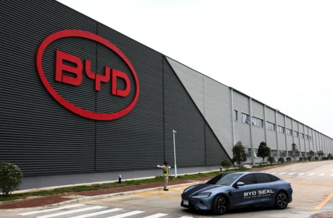 吉利汽车官宣杀入加拿大! 即将开卖, 车价要降？