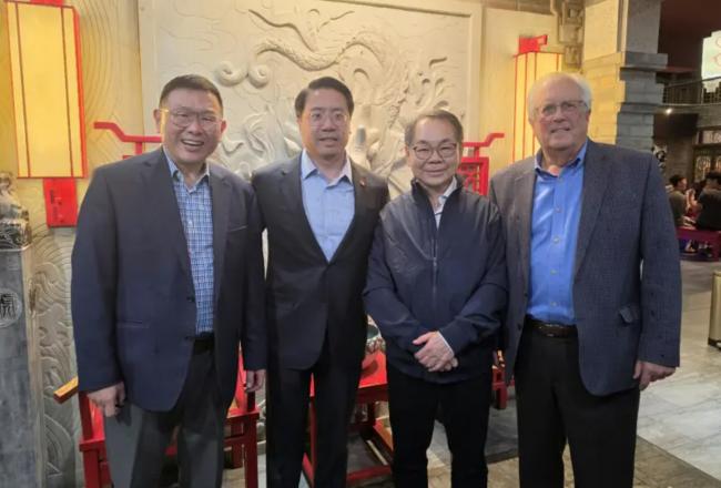 列治文“一片蓝” 保守党4席全垒打 2华裔胜选